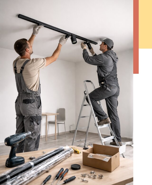 Установка трековых светильников в натяжной потолок в каменке от 4248 руб. | ОТДЕЛОЧНИК-Кам